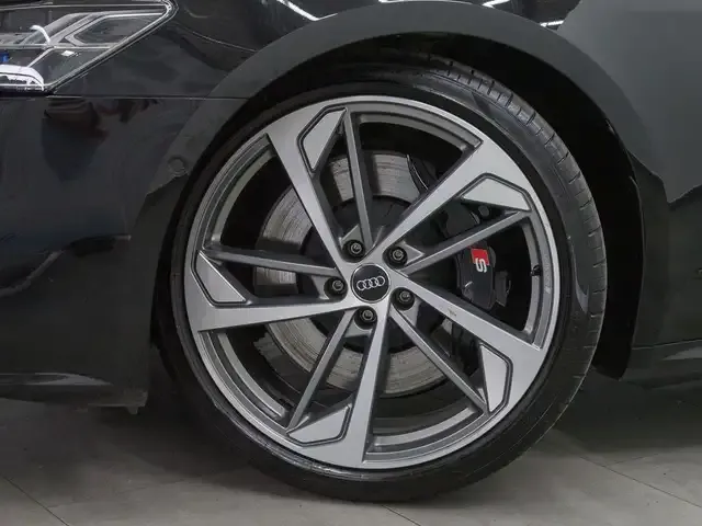 Audi S7
