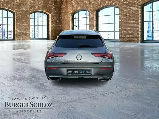 Mercedes-Benz CLA 250