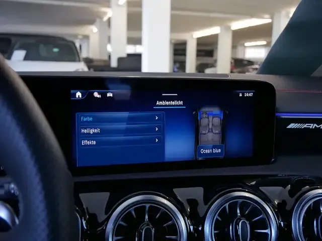 Mercedes-Benz CLA 35 AMG