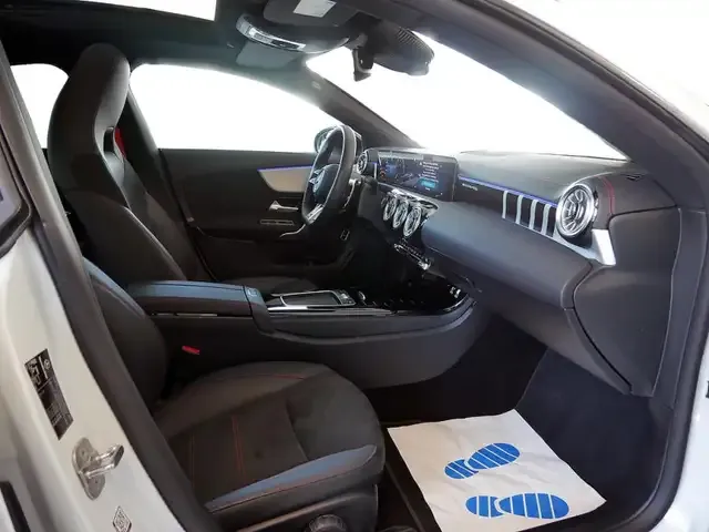 Mercedes-Benz CLA 35 AMG