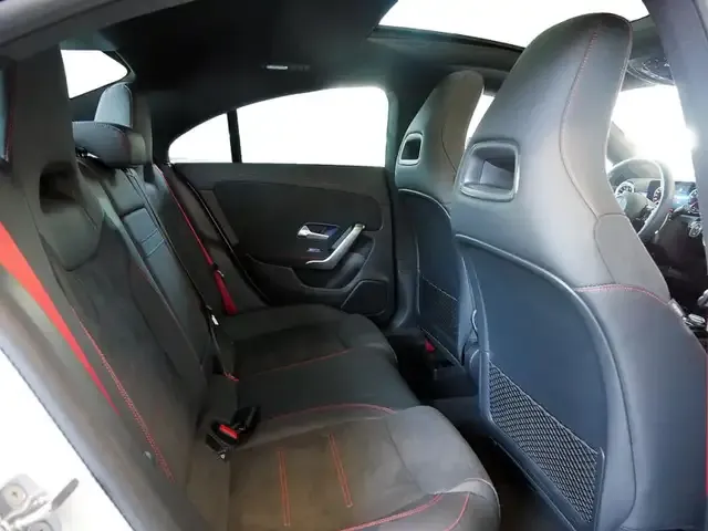 Mercedes-Benz CLA 35 AMG