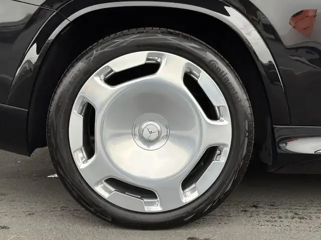 Mercedes-Benz GLS 600