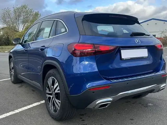 Mercedes-Benz GLA 200
