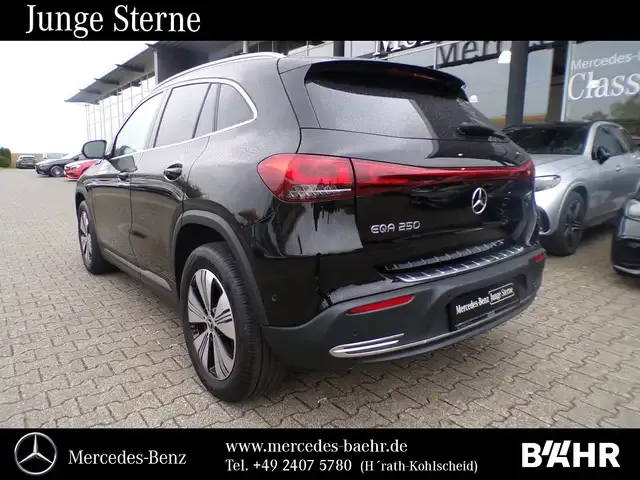 Mercedes-Benz EQA 250
