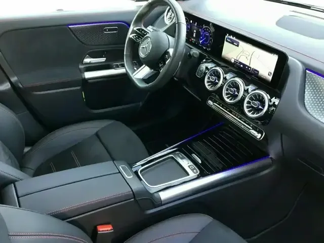 Mercedes-Benz EQA 300