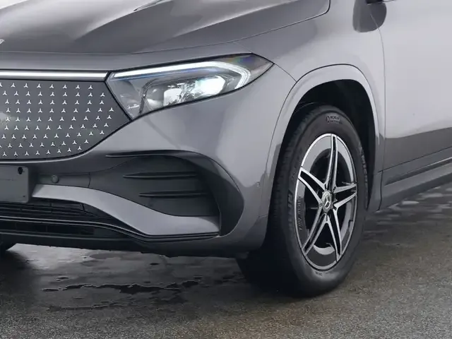 Mercedes-Benz EQA 300