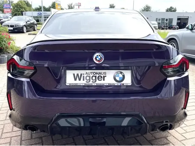 BMW 230