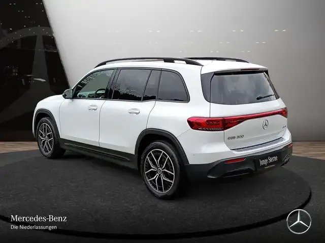 Mercedes-Benz EQB 300