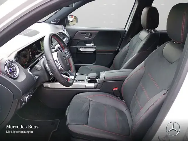 Mercedes-Benz EQB 300