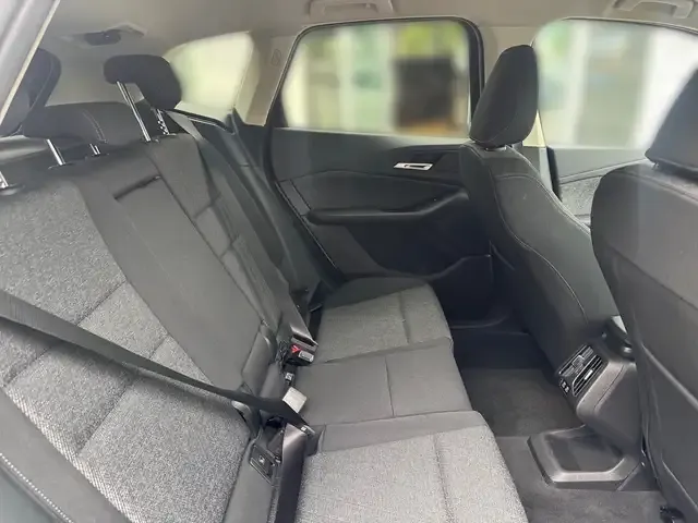 BMW 216