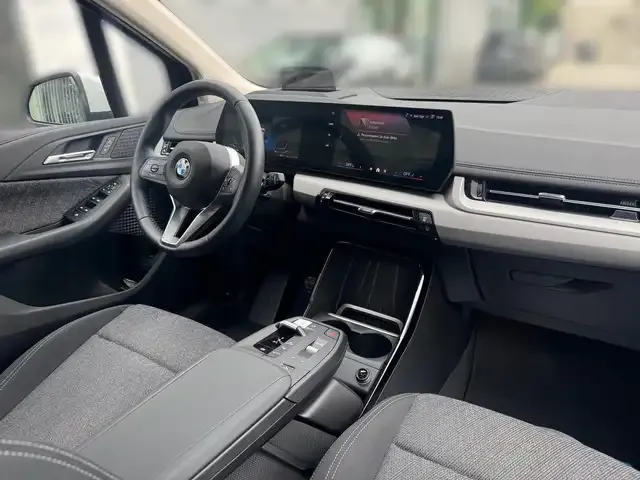 BMW 216
