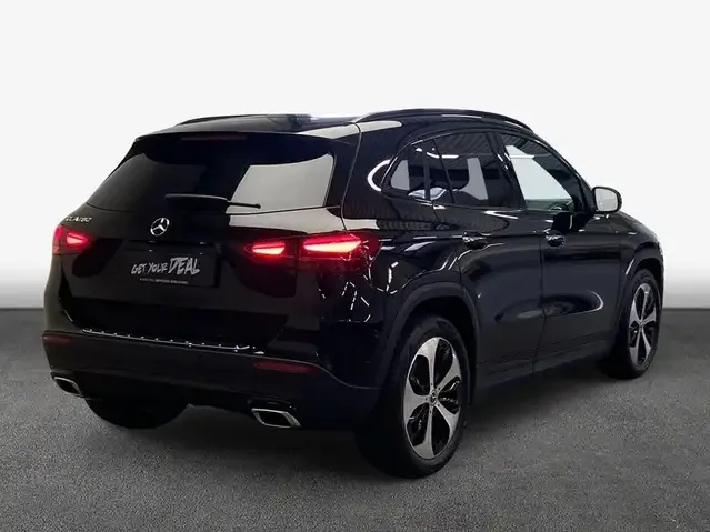 Mercedes-Benz GLA 180