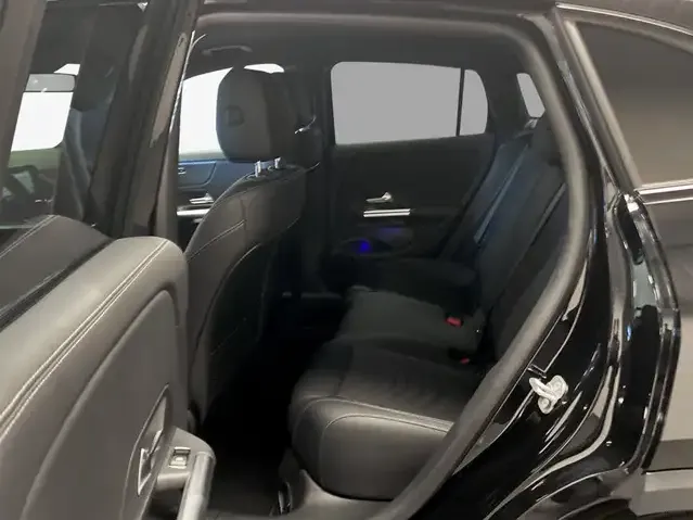 Mercedes-Benz GLA 180
