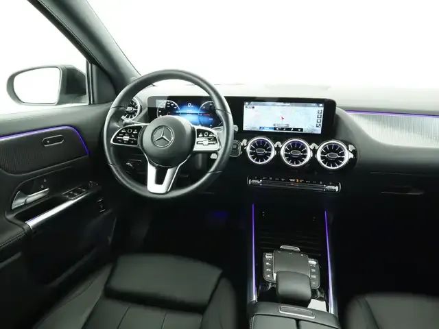 Mercedes-Benz EQA 300