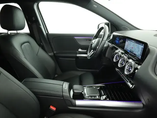 Mercedes-Benz EQA 300