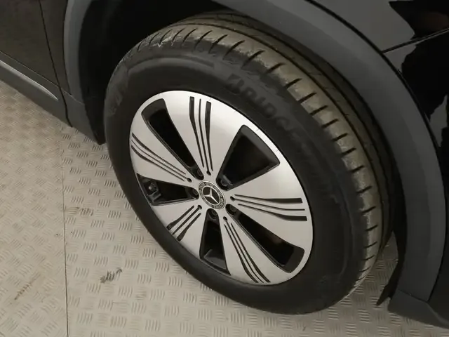Mercedes-Benz EQA 300