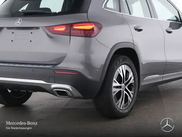 Mercedes-Benz GLA 180