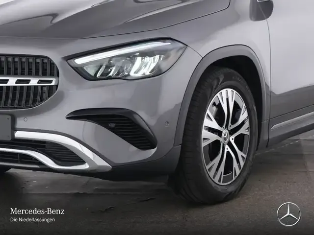 Mercedes-Benz GLA 180