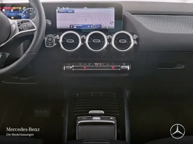 Mercedes-Benz GLA 180