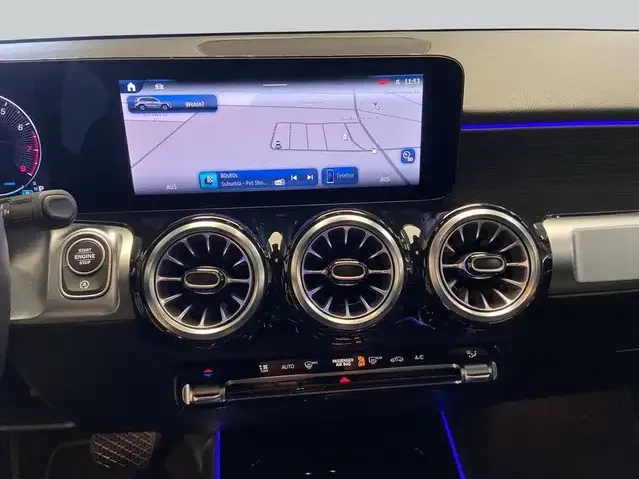 Mercedes-Benz GLB 200