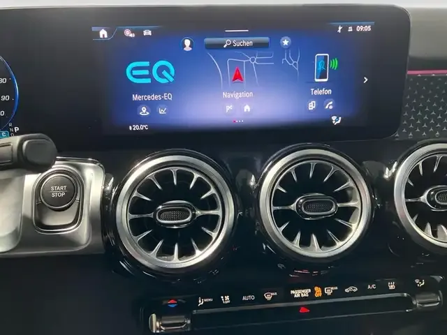 Mercedes-Benz EQB 300