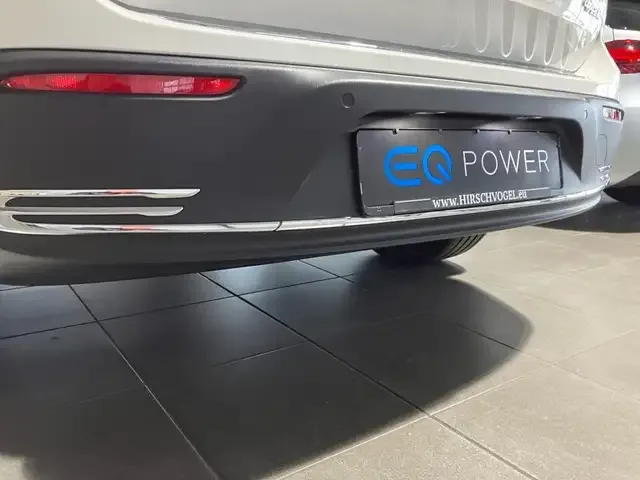 Mercedes-Benz EQB 300