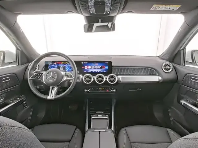 Mercedes-Benz EQB 300