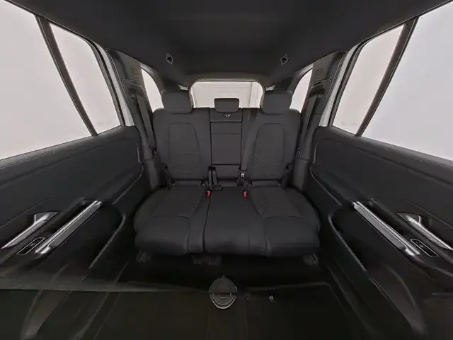 Mercedes-Benz EQB 300