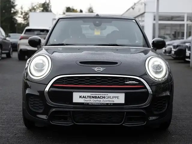 MINI John Cooper Works Cabrio