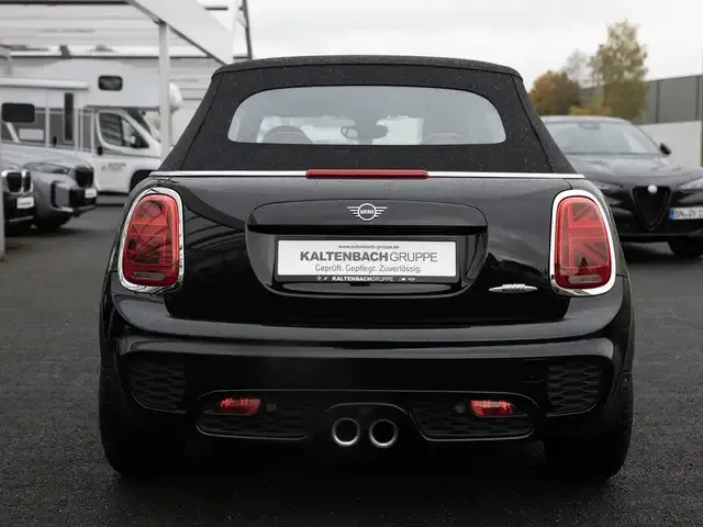 MINI John Cooper Works Cabrio