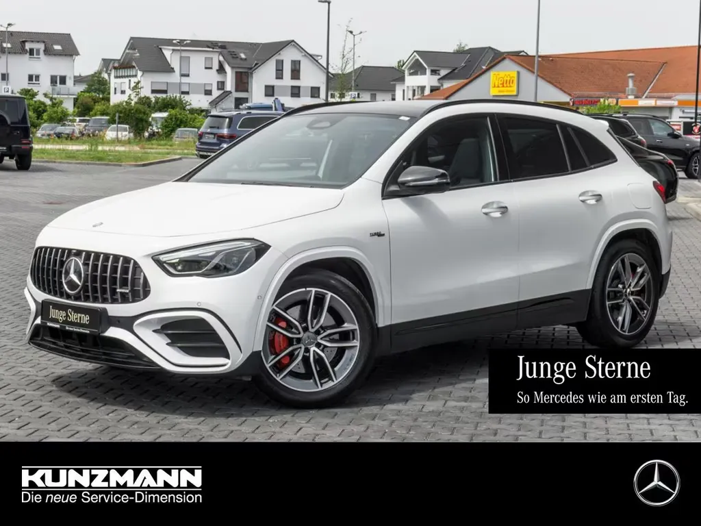 Mercedes-Benz GLA 35 AMG