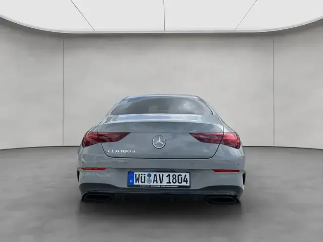Mercedes-Benz CLA 180