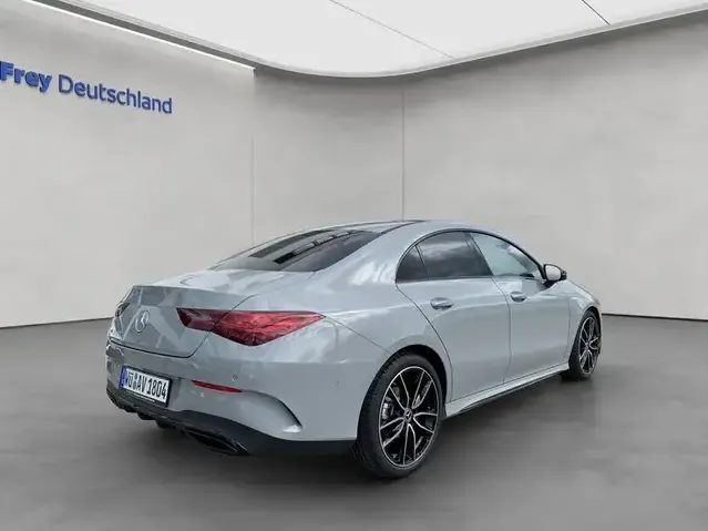 Mercedes-Benz CLA 180