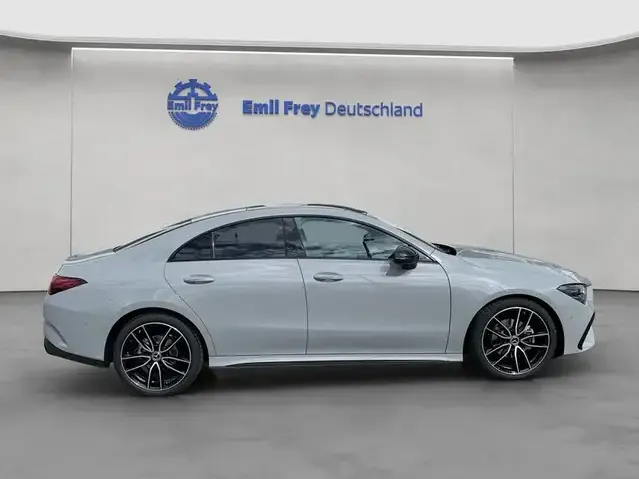 Mercedes-Benz CLA 180