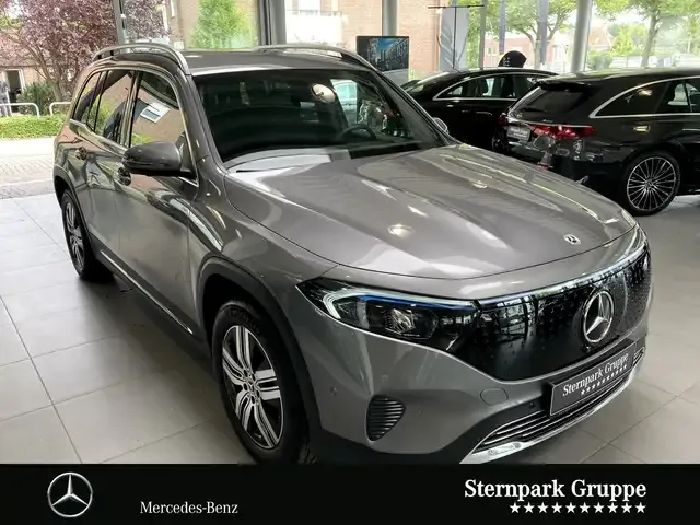 Mercedes-Benz EQB 350