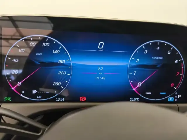 Mercedes-Benz E 200