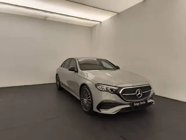 Mercedes-Benz E 200