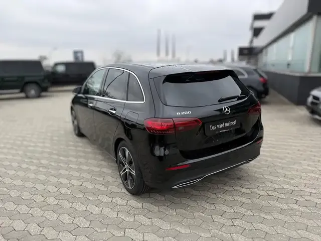 Mercedes-Benz B 200