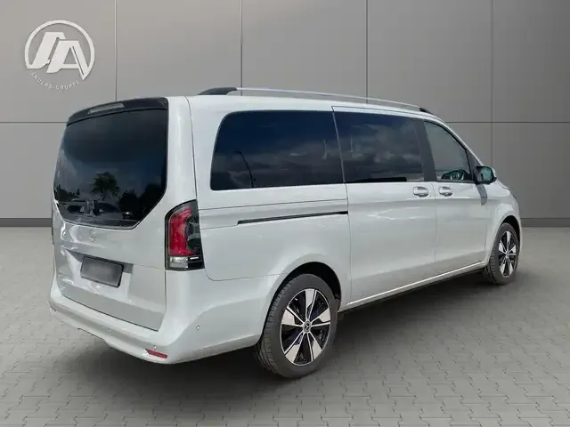 Mercedes-Benz V 250