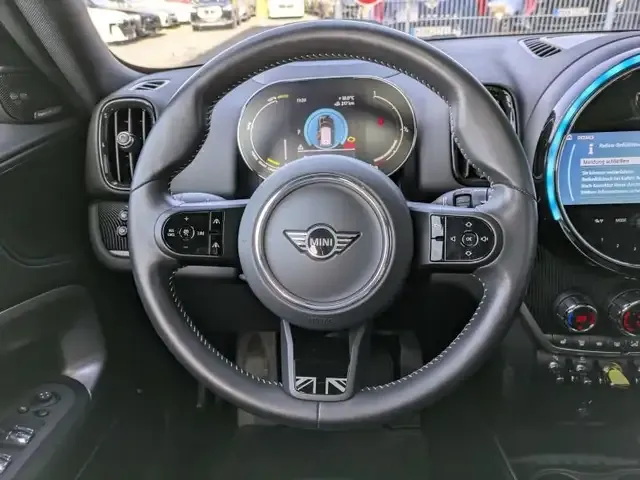 MINI Cooper SE Countryman