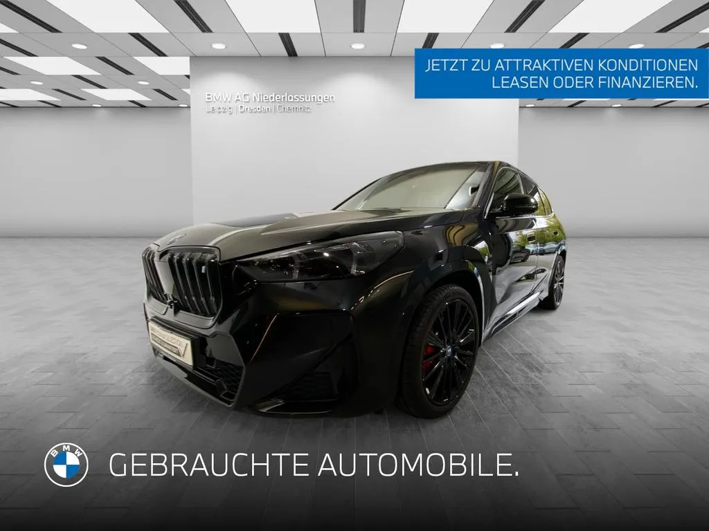 BMW iX1