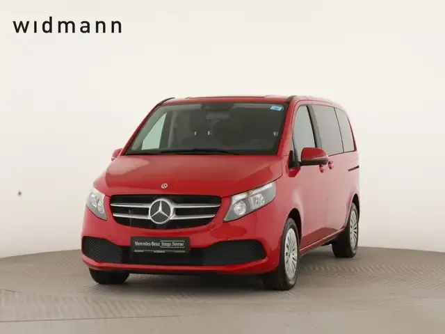 Mercedes-Benz V 220