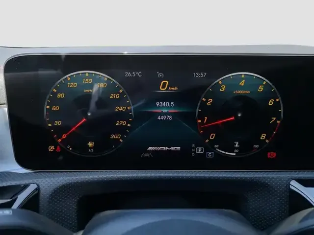Mercedes-Benz CLA 45 AMG
