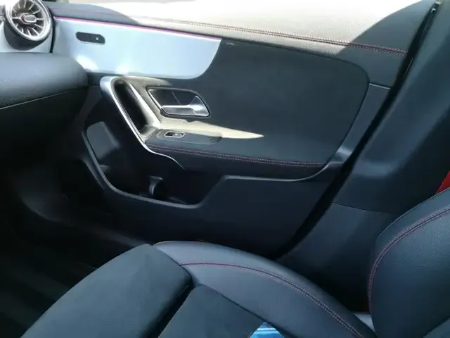 Mercedes-Benz CLA 45 AMG