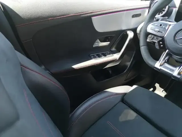 Mercedes-Benz CLA 45 AMG