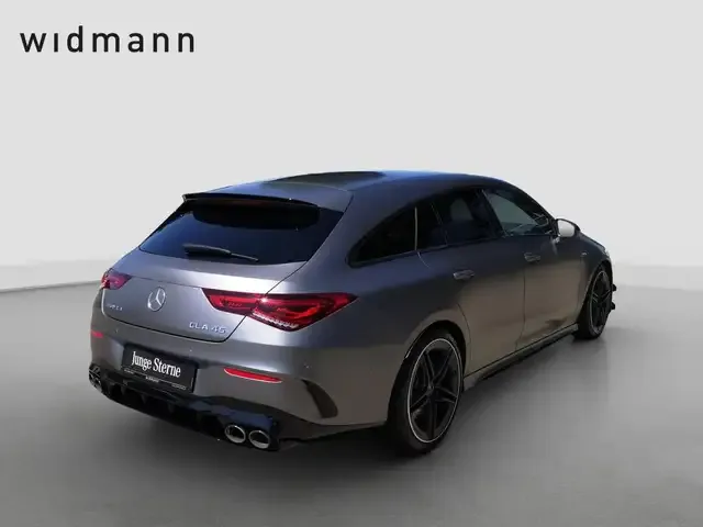 Mercedes-Benz CLA 45 AMG