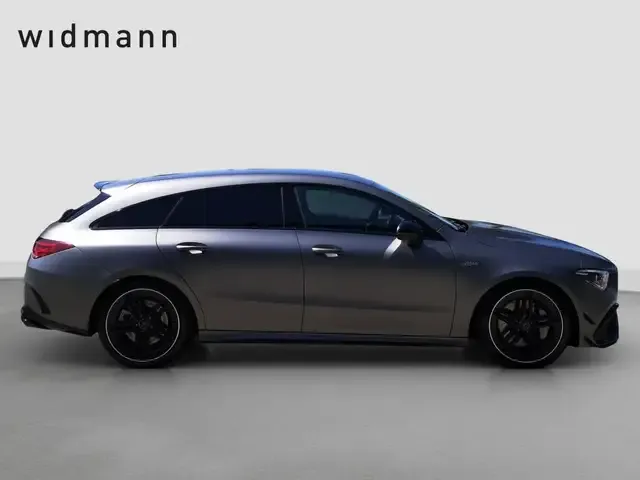 Mercedes-Benz CLA 45 AMG