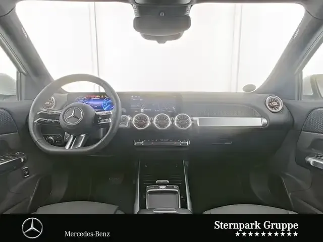 Mercedes-Benz EQB 300