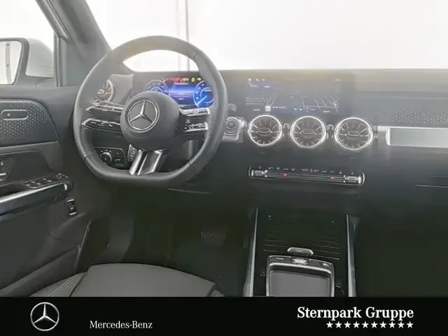 Mercedes-Benz EQB 300