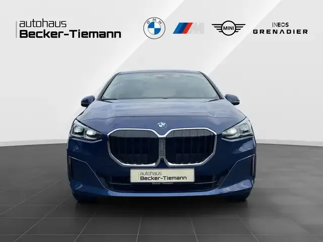 BMW 216